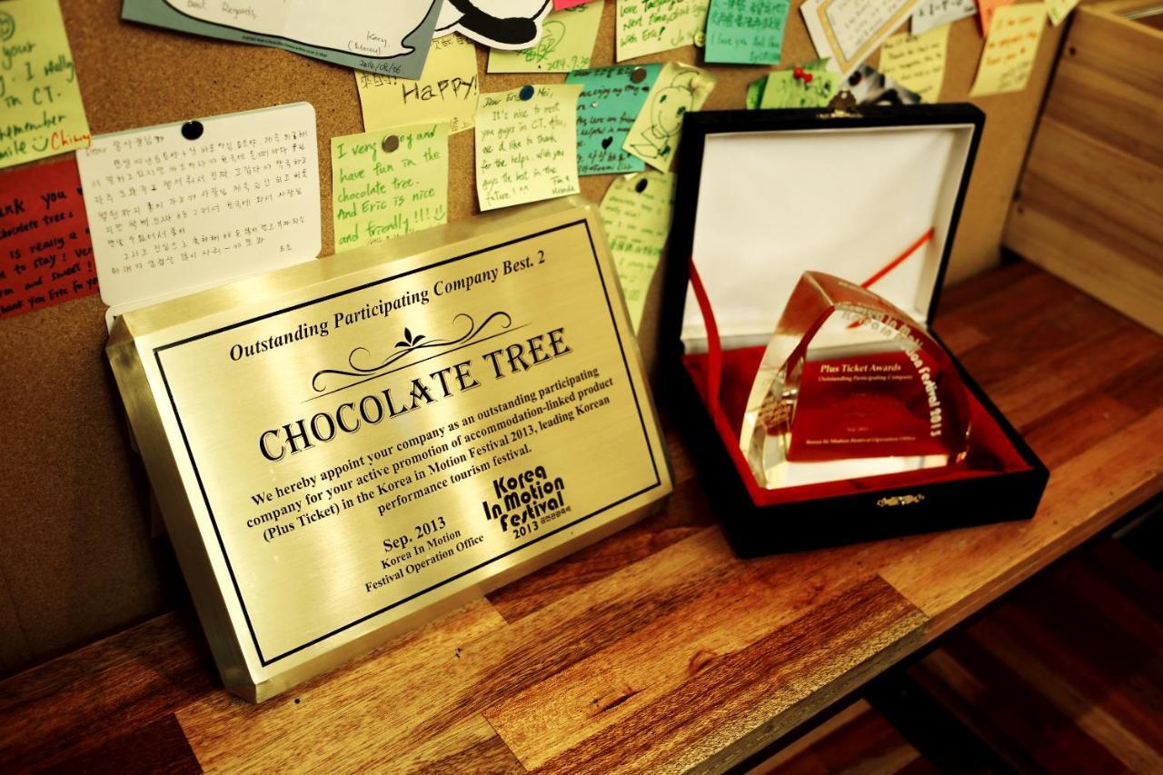 Отель Chocolate Tree Sinchon Сеул Экстерьер фото
